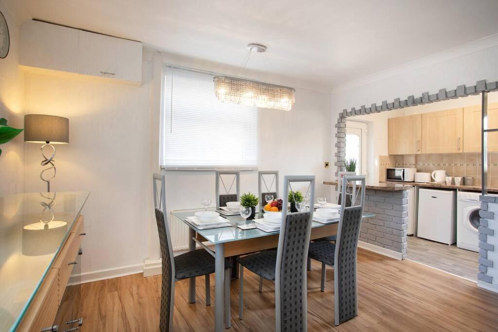 Rawmarsh House, Rotherham For Contractors & Families, Free Parking, High Speed Wifi, Etc Eksteriør billede